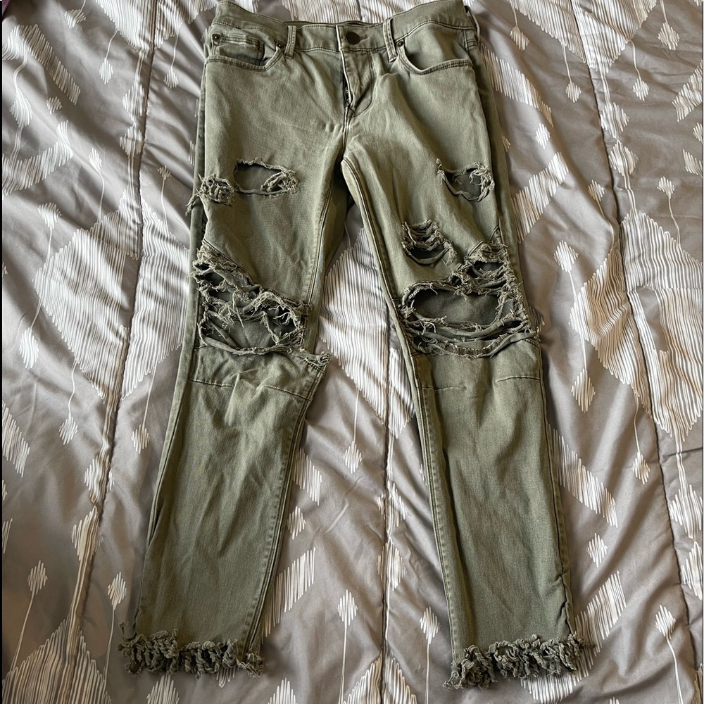 Ripped jeans